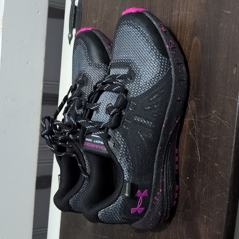 UNDER ARMOUR SHOES